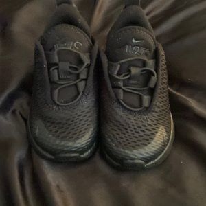 Black air max size 4c